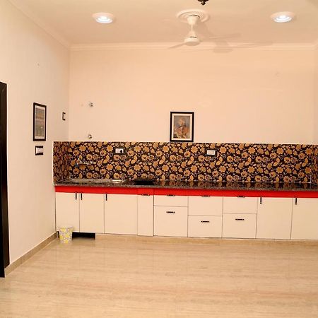 Tuk Tuk Homestay Agra  Esterno foto