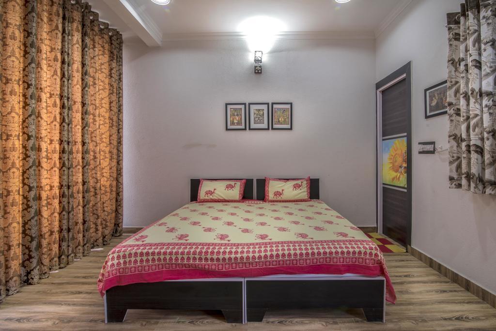 Tuk Tuk Homestay Agra  Esterno foto
