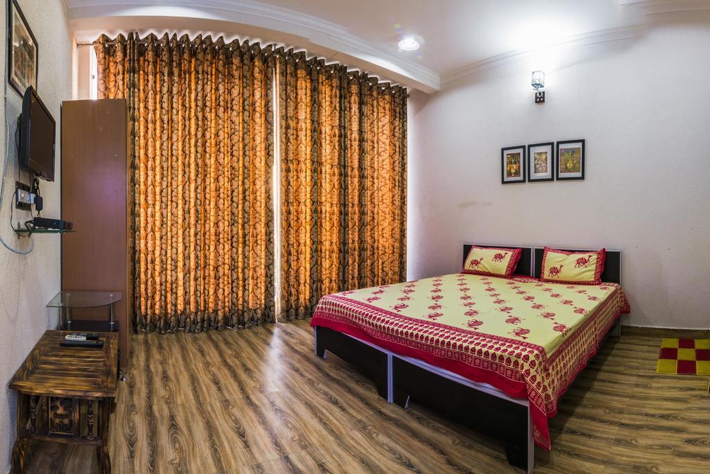 Tuk Tuk Homestay Agra  Esterno foto