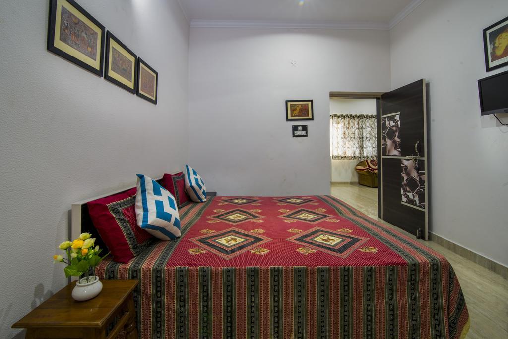 Tuk Tuk Homestay Agra  Esterno foto
