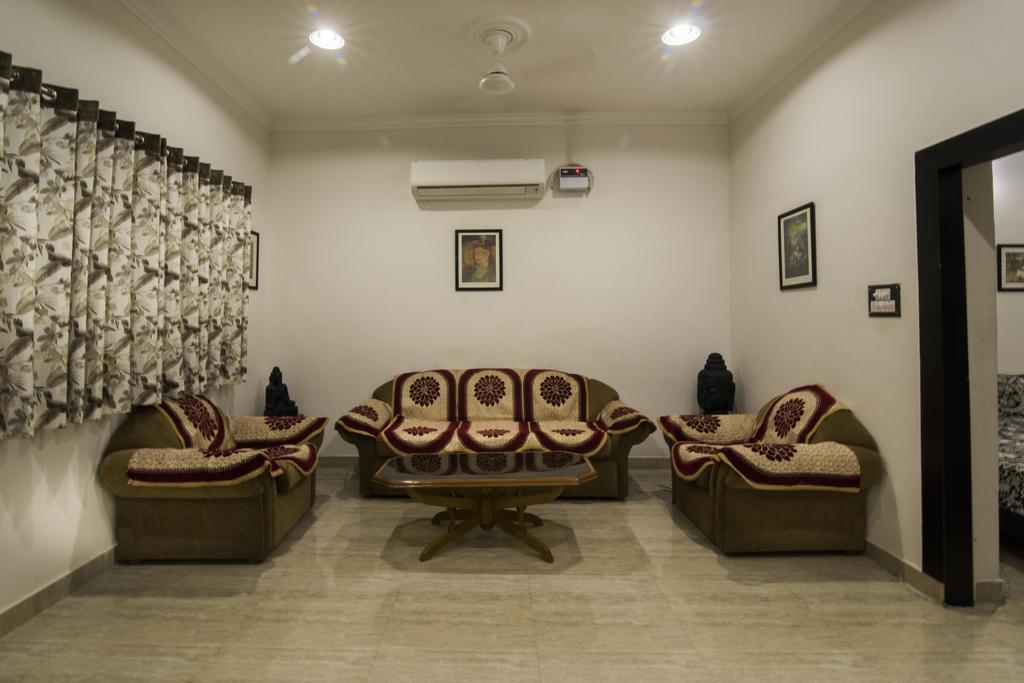 Tuk Tuk Homestay Agra  Esterno foto