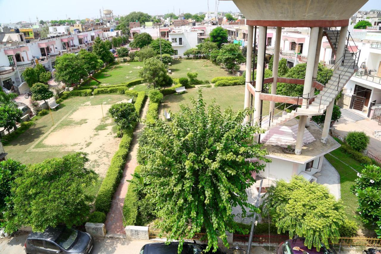 Tuk Tuk Homestay Agra  Esterno foto