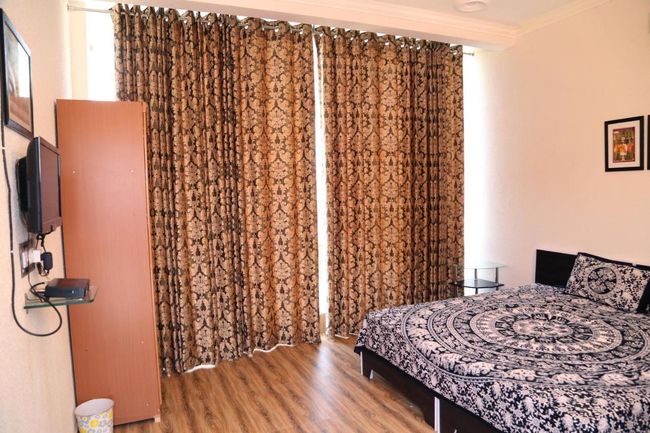 Tuk Tuk Homestay Agra  Esterno foto