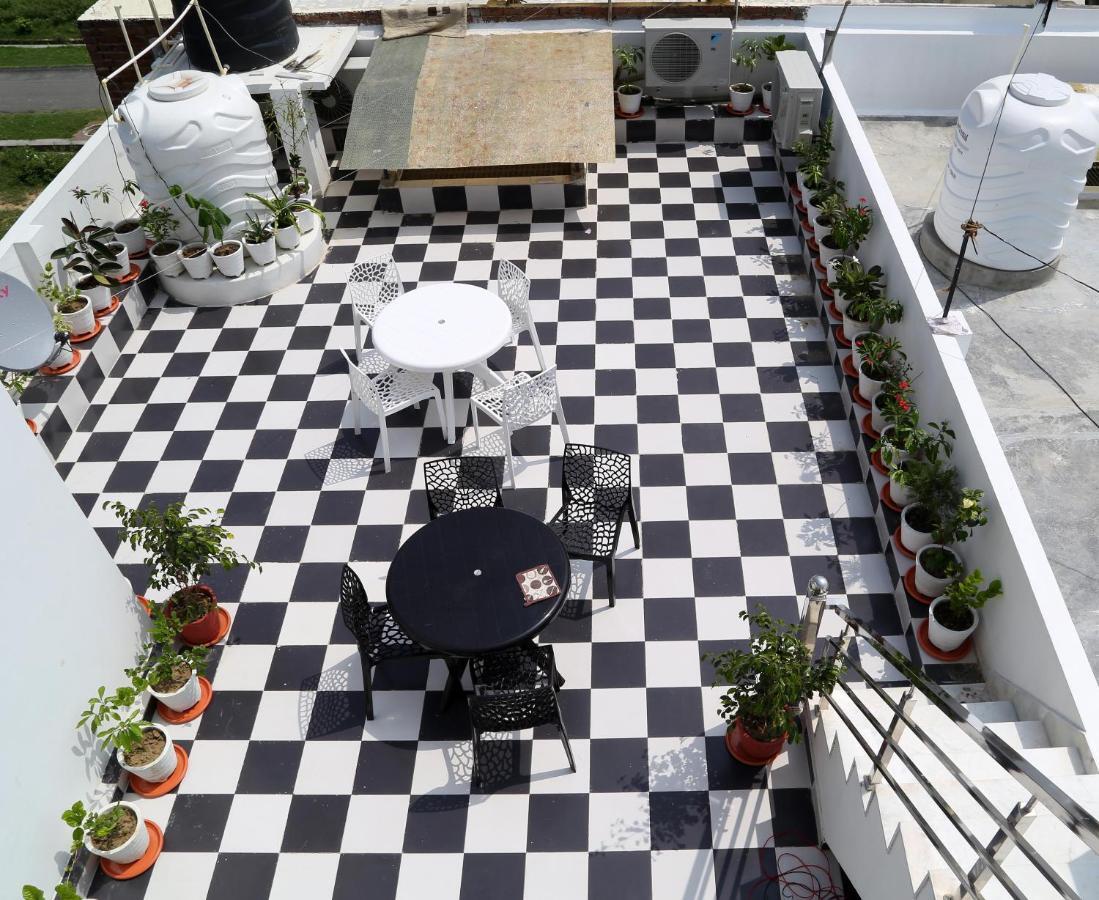 Tuk Tuk Homestay Agra  Esterno foto